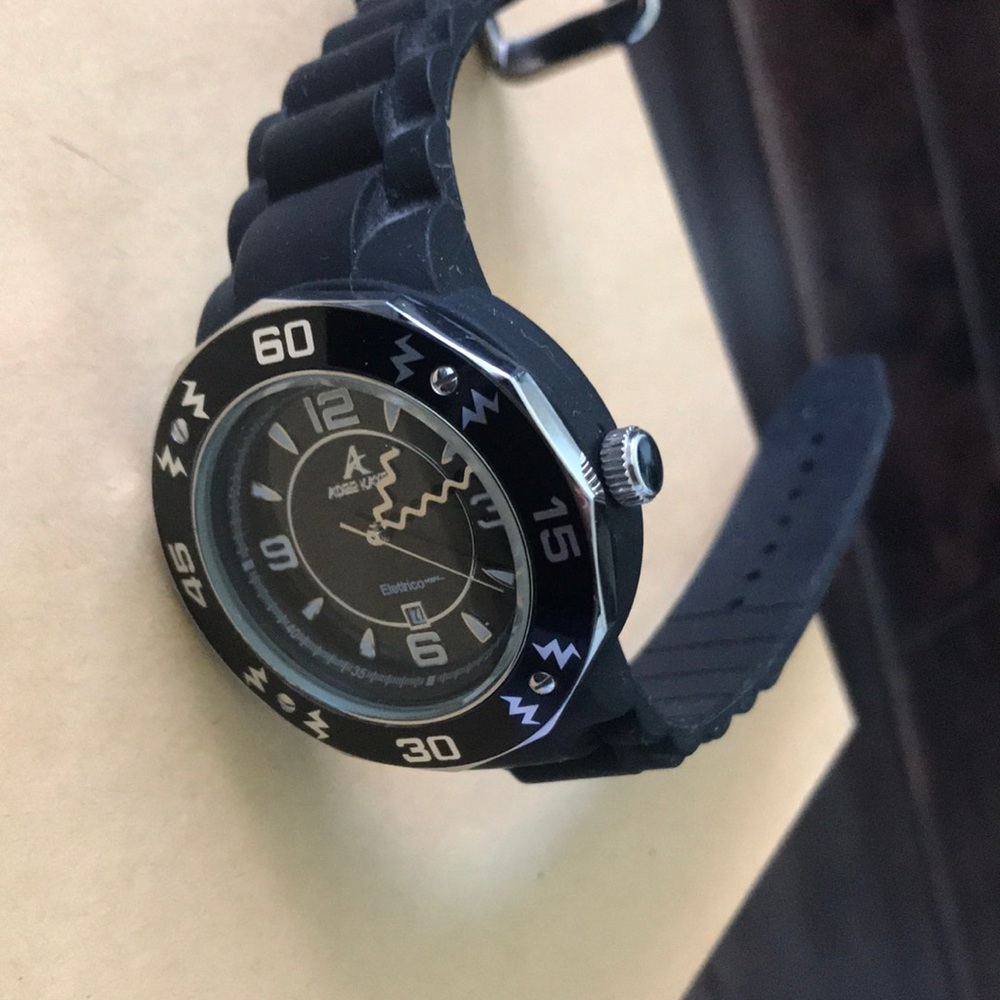 Adee Kaye Watch - Picture 4 of 4